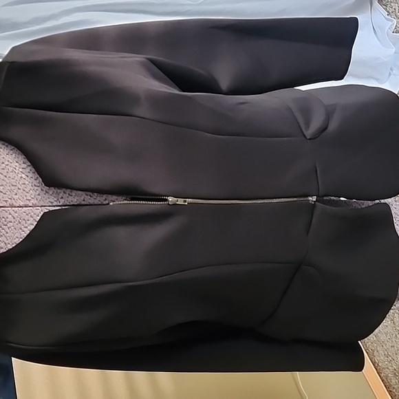 Toto collection black blazer with zipper inthe front. - Picture 3 of 3